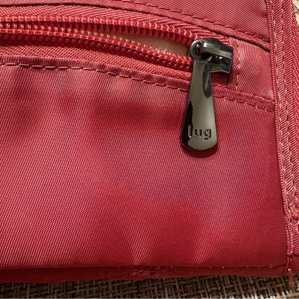 Lug RFID Quilted Wristlet Rodeo Wallet Rosewood NWOT Rare Sold Out Color - Picture 8 of 8